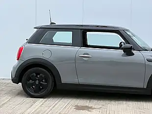 Used 2022 MINI Hatch Cooper Classic Moonwalk Grey - Interior and Exterior details 11