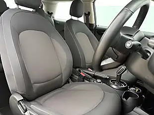 Used 2022 MINI Hatch Cooper Classic Moonwalk Grey - Interior and Exterior details 17