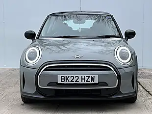 Used 2022 MINI Hatch Cooper Classic Moonwalk Grey - Interior and Exterior details 4