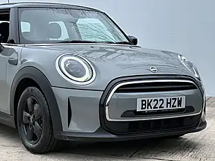 Used 2022 MINI Hatch Cooper Classic Moonwalk Grey - Interior and Exterior details 5