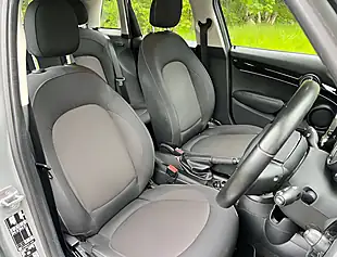 Used 2022 MINI Hatch Cooper Classic Moonwalk Grey - Interior and Exterior details 14