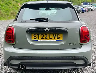 Used 2022 MINI Hatch Cooper Classic Moonwalk Grey - Interior and Exterior details 4