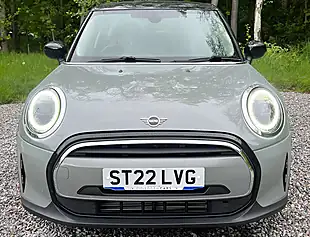 Used 2022 MINI Hatch Cooper Classic Moonwalk Grey - Interior and Exterior details 8