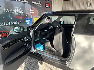 Used 2022 MINI Hatch Cooper Classic Silver - Interior and Exterior details 12