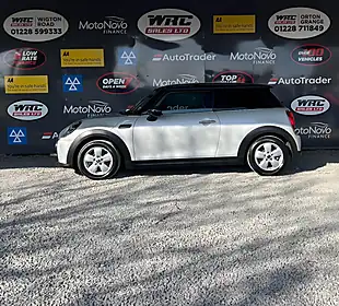 Used 2022 MINI Hatch Cooper Classic Silver - Interior and Exterior details 2