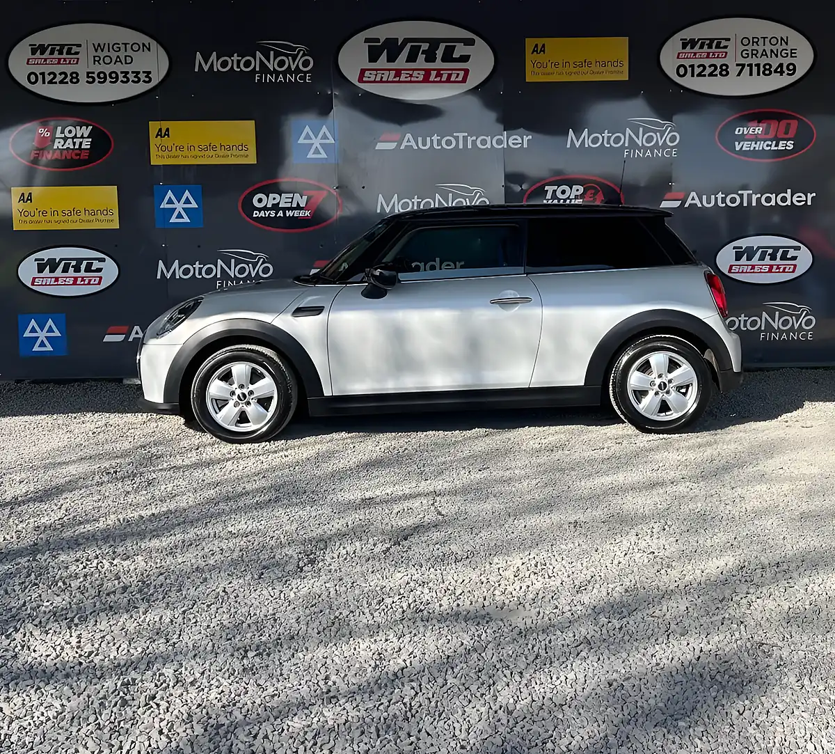 Used 2022 MINI Hatch Cooper Classic Silver - Interior and Exterior details 2