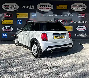 Used 2022 MINI Hatch Cooper Classic Silver - Interior and Exterior details 3