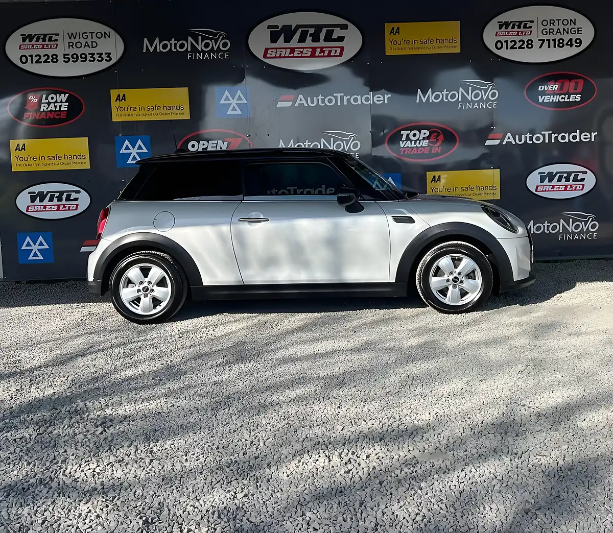 Used 2022 MINI Hatch Cooper Classic Silver - Interior and Exterior details 5
