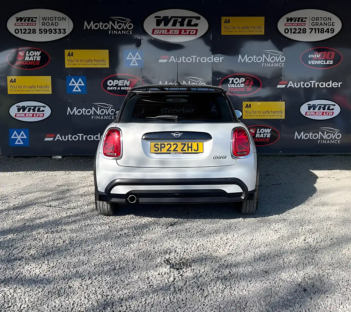Used 2022 MINI Hatch Cooper Classic Silver - Interior and Exterior details 7