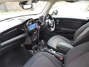 Used 2022 MINI Hatch Cooper Classic Yellow - Interior and Exterior details 11