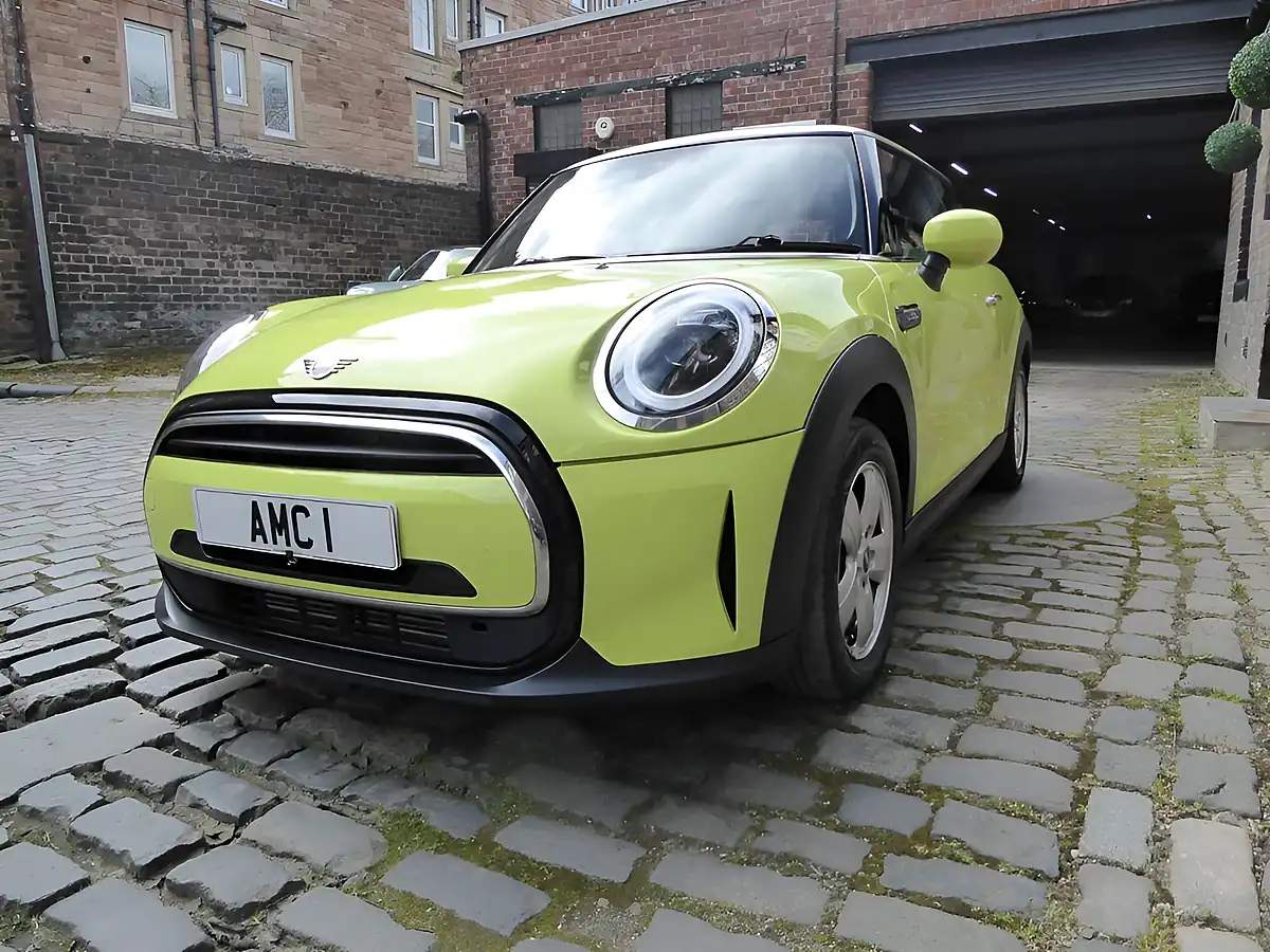 Used 2022 MINI Hatch Cooper Classic Yellow - Interior and Exterior details 3