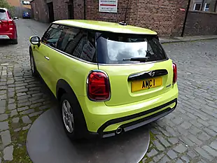 Used 2022 MINI Hatch Cooper Classic Yellow - Interior and Exterior details 4