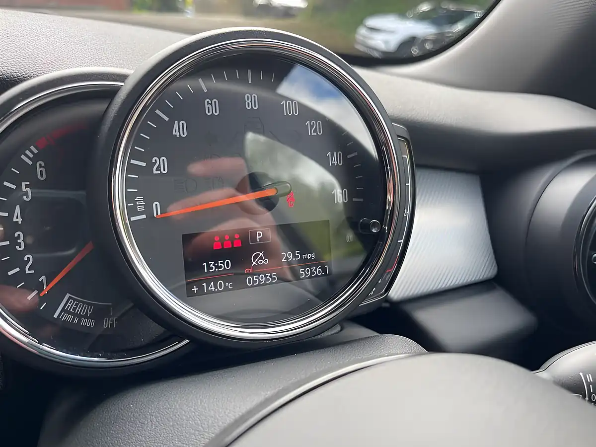 Used 2022 MINI Hatch Cooper Exclusive Black - Interior and Exterior details 11