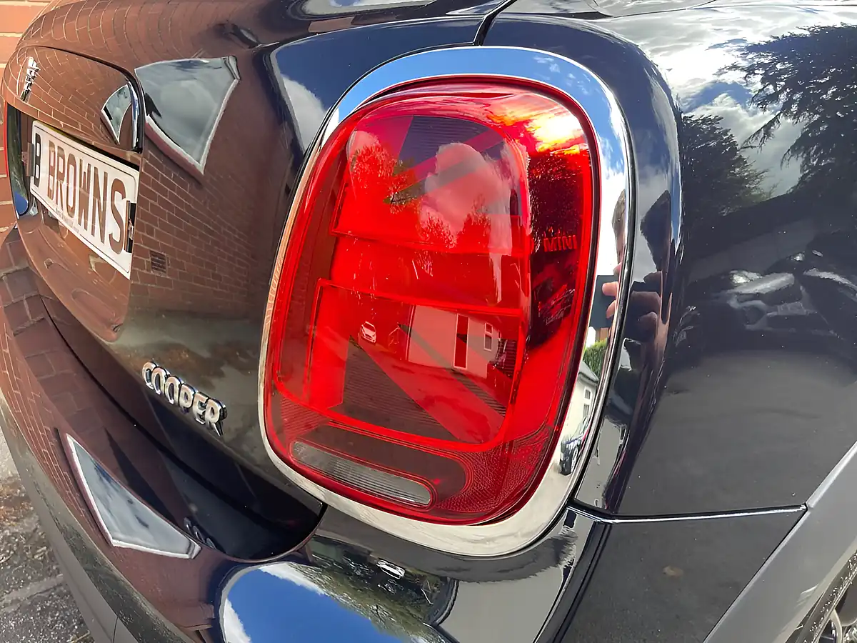 Used 2022 MINI Hatch Cooper Exclusive Black - Interior and Exterior details 20