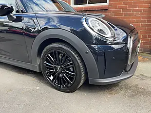 Used 2022 MINI Hatch Cooper Exclusive Black - Interior and Exterior details 5