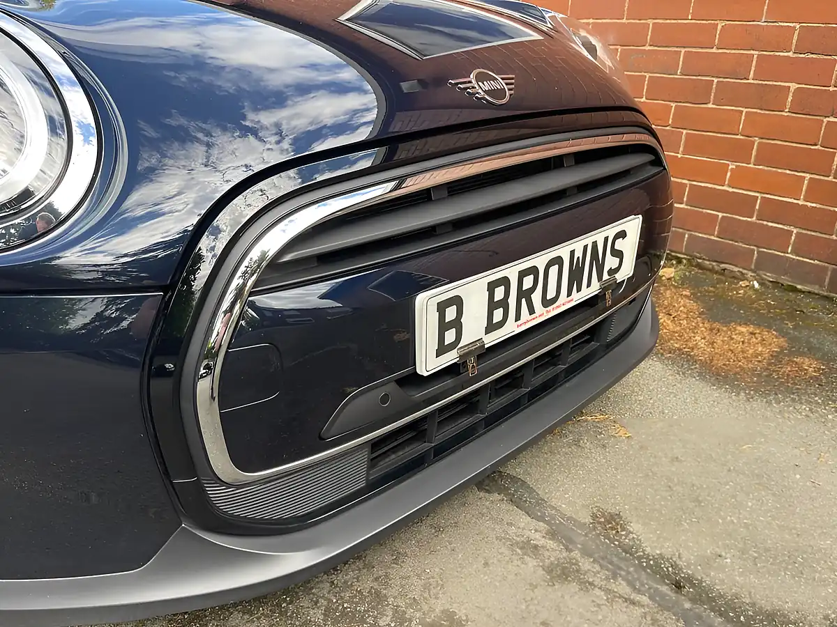 Used 2022 MINI Hatch Cooper Exclusive Black - Interior and Exterior details 7