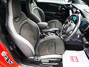 Used 2022 MINI Hatch Cooper Sport Chilli Red - Interior and Exterior details 11