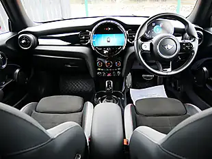 Used 2022 MINI Hatch Cooper Sport Chilli Red - Interior and Exterior details 13