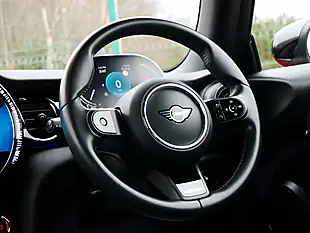 Used 2022 MINI Hatch Cooper Sport Chilli Red - Interior and Exterior details 16