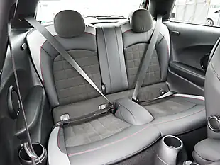 Used 2022 MINI Hatch Cooper Sport Chilli Red - Interior and Exterior details 18