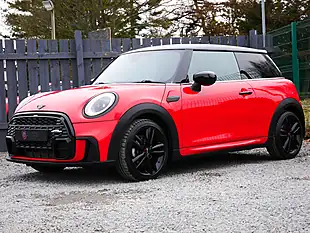 Used 2022 MINI Hatch Cooper Sport Chilli Red - Interior and Exterior details 4