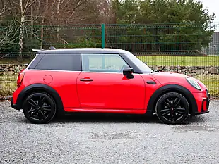 Used 2022 MINI Hatch Cooper Sport Chilli Red - Interior and Exterior details 5