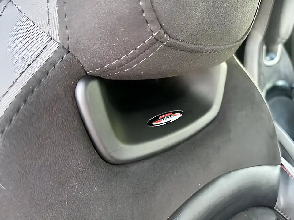 Used 2022 MINI Hatch Cooper Sport Pepper White - Interior and Exterior details 15