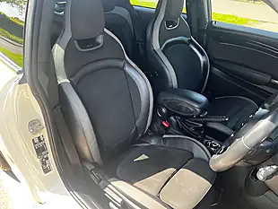 Used 2022 MINI Hatch Cooper Sport Pepper White - Interior and Exterior details 8