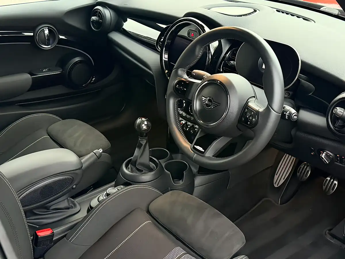 Used 2022 MINI Hatch Cooper Sport Red - Interior and Exterior details 11