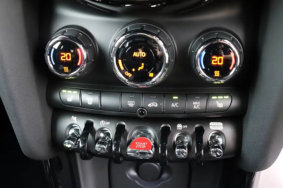 Used 2022 MINI Hatch Cooper Sport White Silver - Interior and Exterior details 14