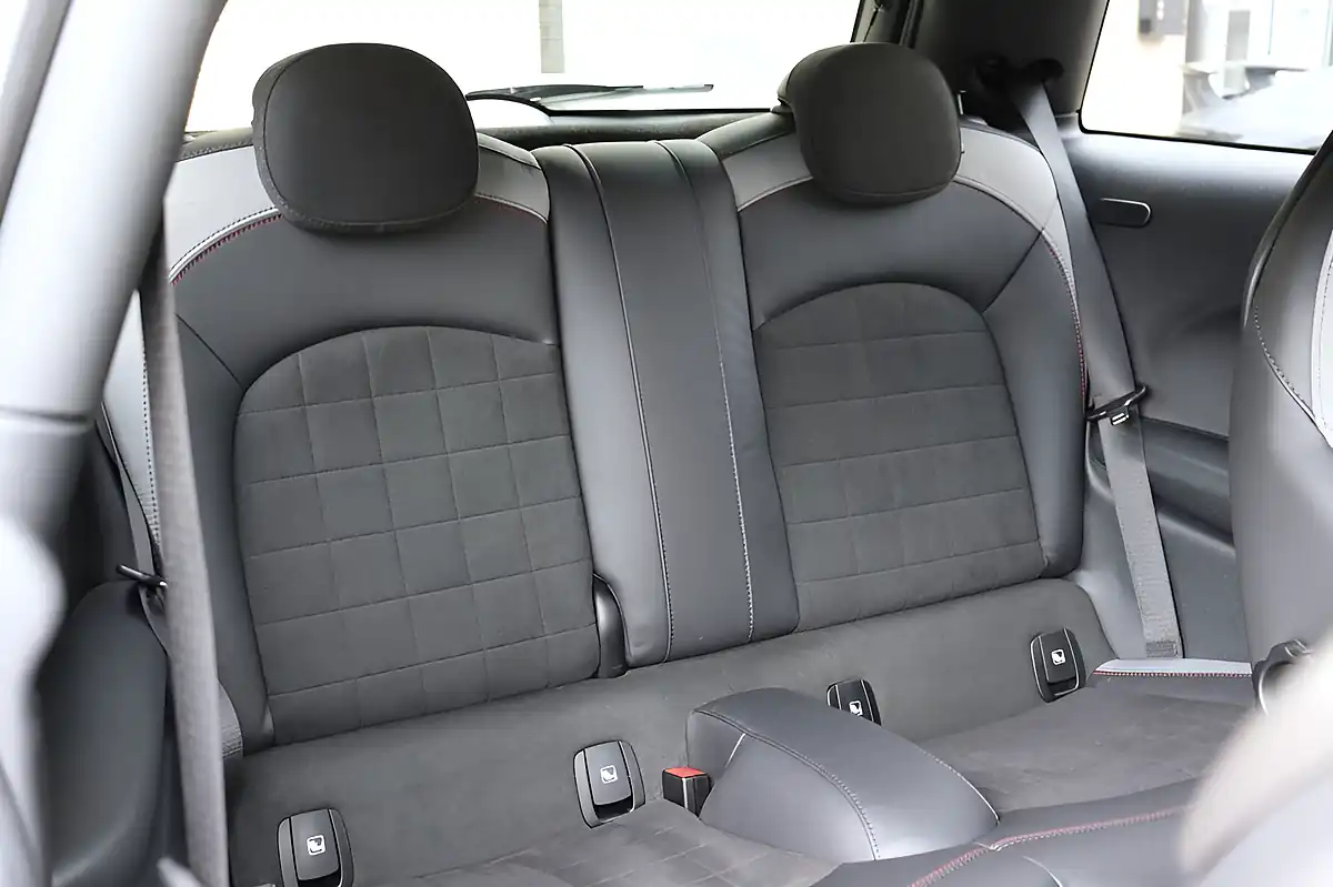 Used 2022 MINI Hatch Cooper Sport White Silver - Interior and Exterior details 5