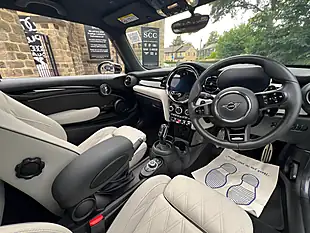 Used 2022 MINI Hatch John Cooper Works British Racing Green - Interior and Exterior details 19