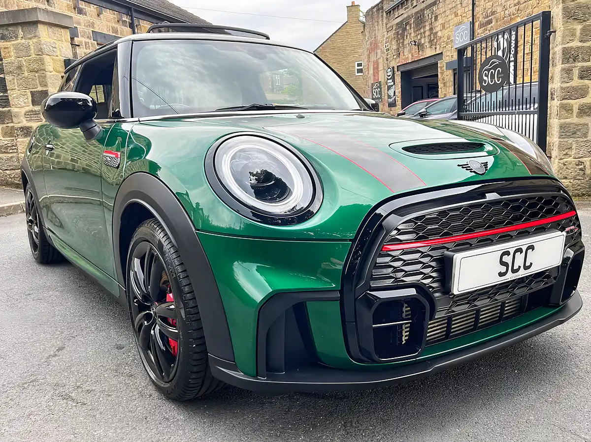 Used 2022 MINI Hatch John Cooper Works British Racing Green - Interior and Exterior details 4