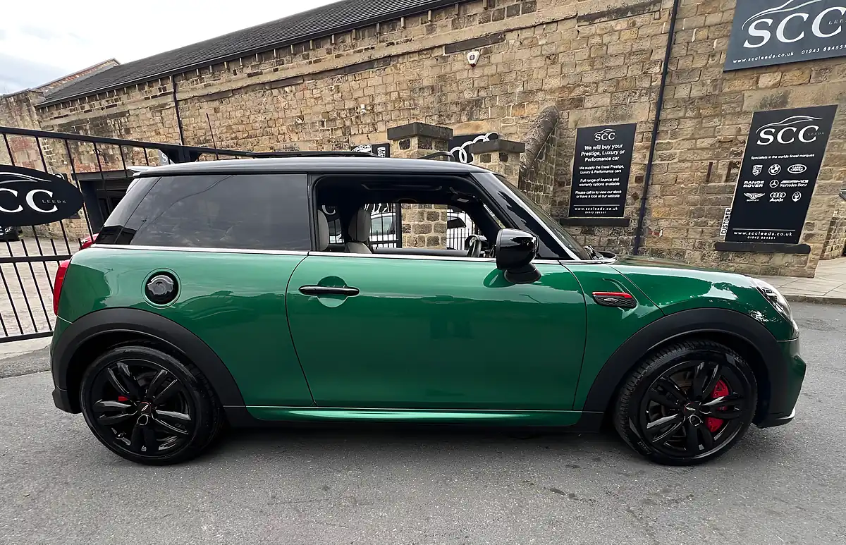 Used 2022 MINI Hatch John Cooper Works British Racing Green - Interior and Exterior details 7