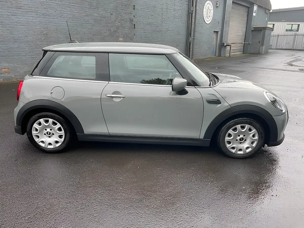 Used 2022 MINI Hatch One Classic Grey - Interior and Exterior details 14