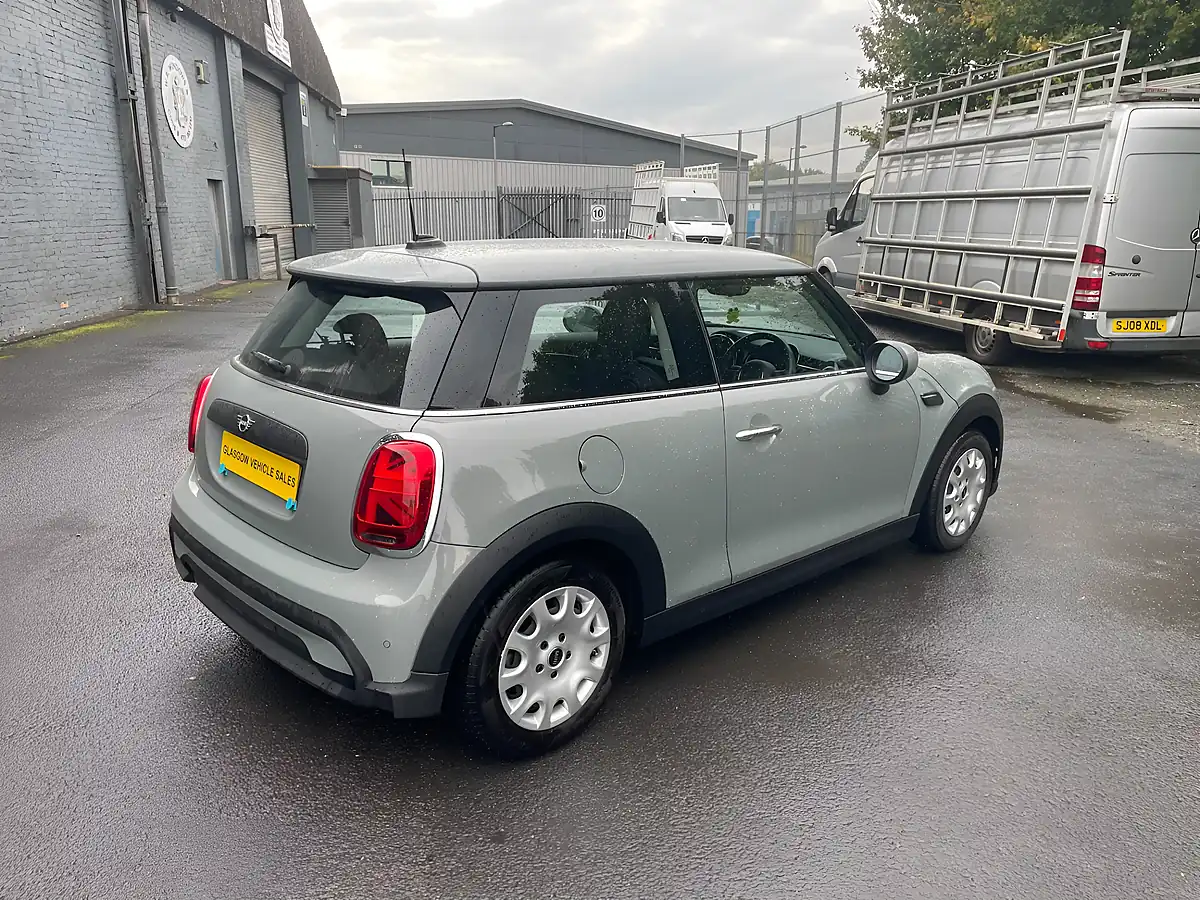 Used 2022 MINI Hatch One Classic Grey - Interior and Exterior details 15