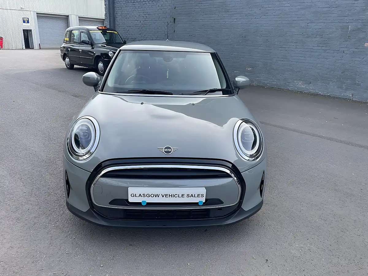Used 2022 MINI Hatch One Classic Grey - Interior and Exterior details 2