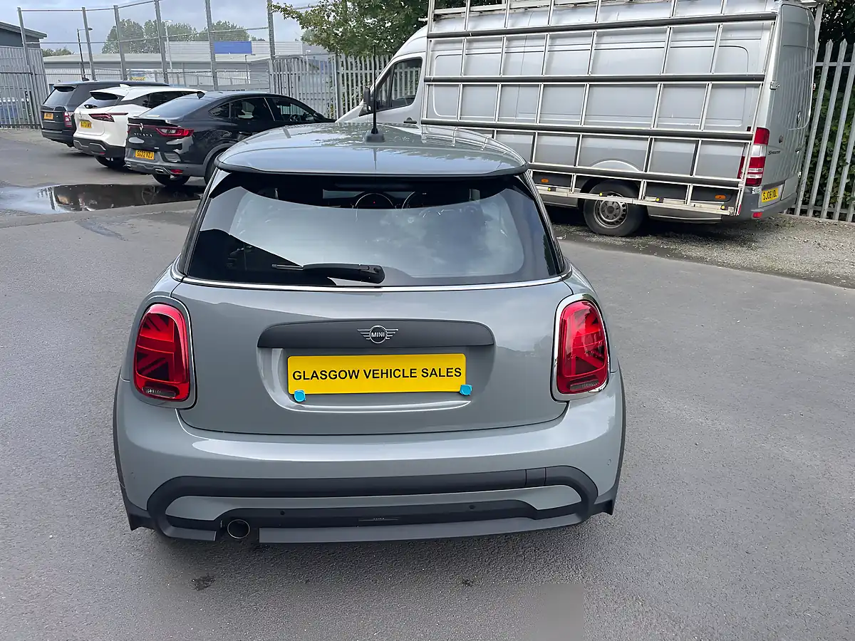 Used 2022 MINI Hatch One Classic Grey - Interior and Exterior details 5