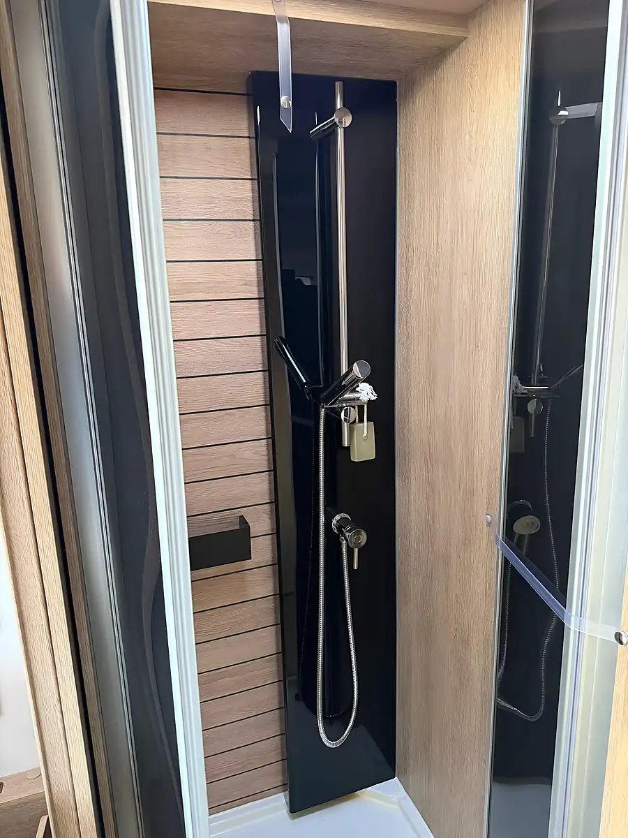 Used 2022 Mobilvetta K-Yacht Tekno Line White - Interior and Exterior details 12