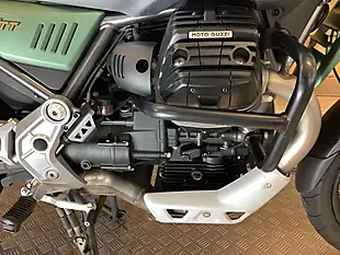 Used 2022 Moto Guzzi V85 Tt Centenary Grey - Interior and Exterior details 10