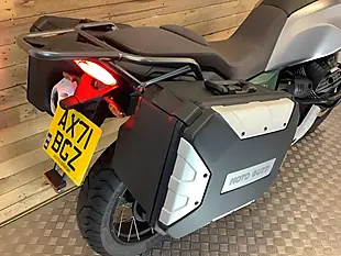 Used 2022 Moto Guzzi V85 Tt Centenary Grey - Interior and Exterior details 14