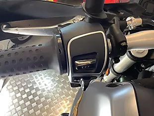Used 2022 Moto Guzzi V85 Tt Centenary Grey - Interior and Exterior details 15