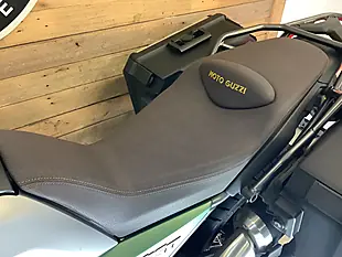 Used 2022 Moto Guzzi V85 Tt Centenary Grey - Interior and Exterior details 19