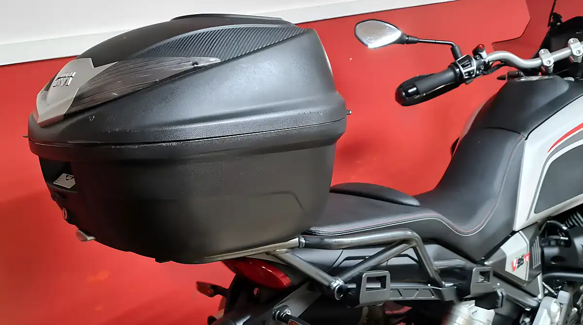 Used 2022 Moto Guzzi V85 Tt Travel Edition Grey - Interior and Exterior details 20