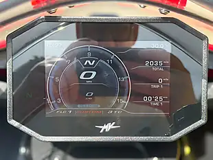 Used 2022 Mv Agusta Superveloce Red - Interior and Exterior details 11