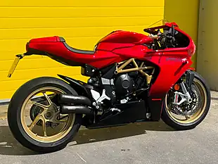 Used 2022 Mv Agusta Superveloce Red - Interior and Exterior details 4