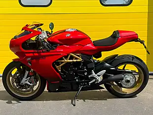 Used 2022 Mv Agusta Superveloce Red - Interior and Exterior details 5