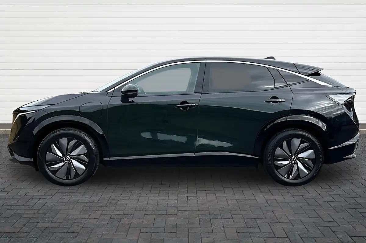 Used 2022 Nissan Ariya Advance Green - Interior and Exterior details 6