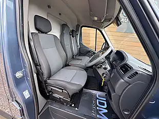 Used 2022 Nissan Interstar Tekna Grey - Interior and Exterior details 13