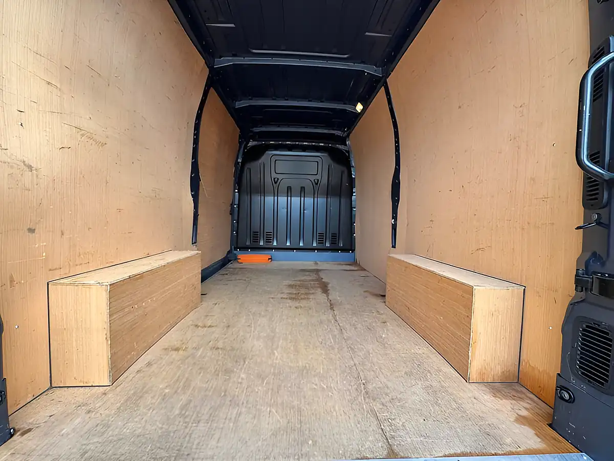 Used 2022 Nissan Interstar Tekna Grey - Interior and Exterior details 5